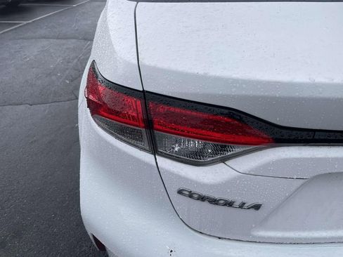 Used 2024 Toyota Corolla LE image 20