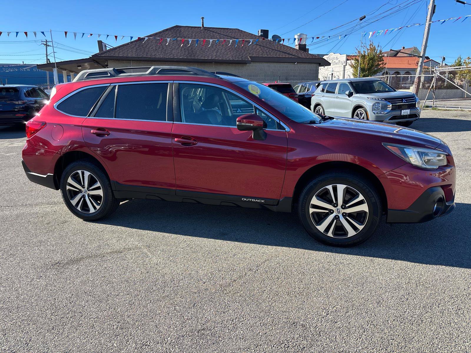 Used 2018 Subaru Outback 2.5i Limited AWD/4WD image 6