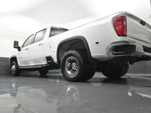 Used 2024 Chevrolet Silverado 3500 LT w/ Convenience Package AWD/4WD image 25