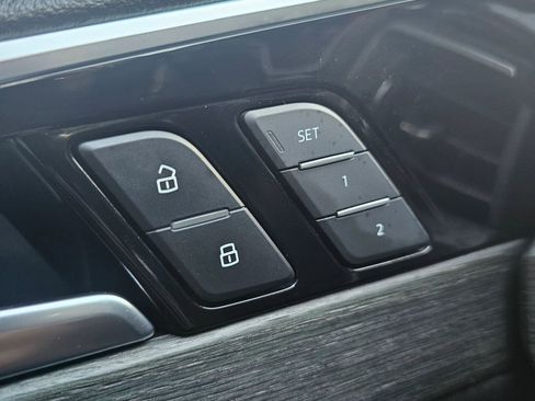 Used 2022 Audi A4 2.0T Premium Plus AWD/4WD image 23