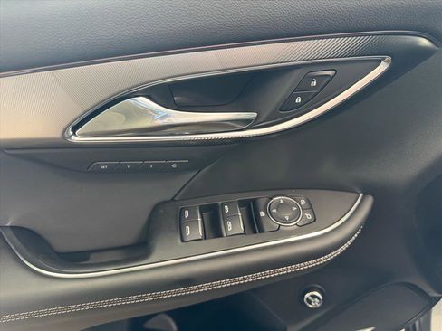 Used 2025 Buick Envision Sport Touring image 15