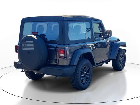 Used 2025 Jeep Wrangler Sport image 6