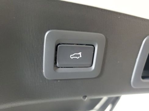 Certified 2025 MAZDA CX-5 Signature image 10