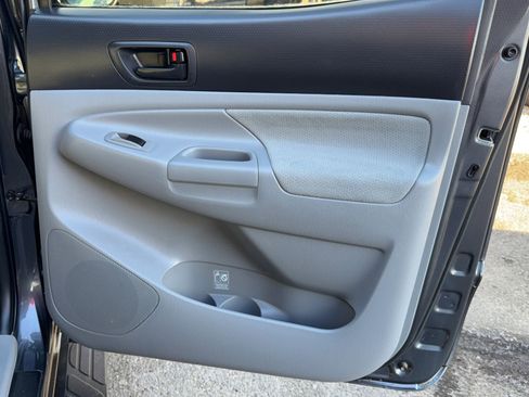 Used 2011 Toyota Tacoma 4x4 Double Cab w/ SR5 Pkg #2 image 15