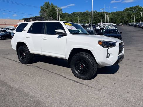 Used 2018 Toyota 4Runner TRD Pro AWD/4WD image 6