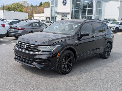 Used 2024 Volkswagen Tiguan SE R-Line image 7
