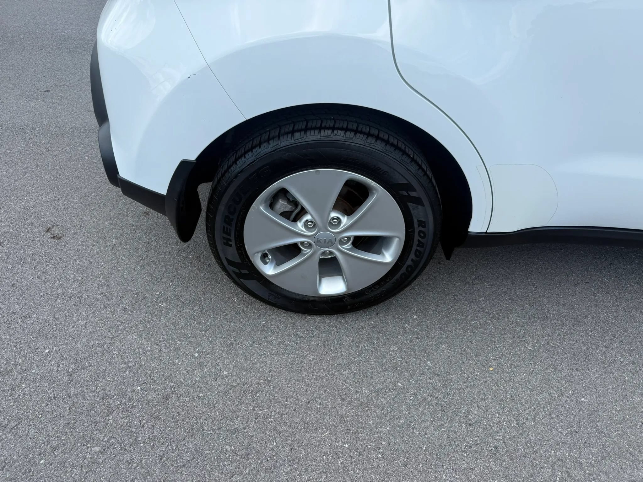 Used 2016 Kia Soul FWD image 18