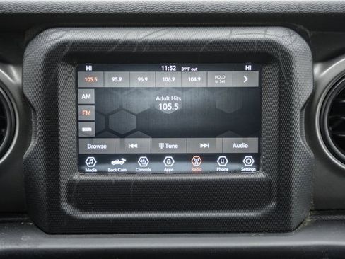 Used 2022 Jeep Gladiator Willys image 30