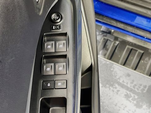 Used 2019 Chevrolet Colorado Z71 AWD/4WD image 17