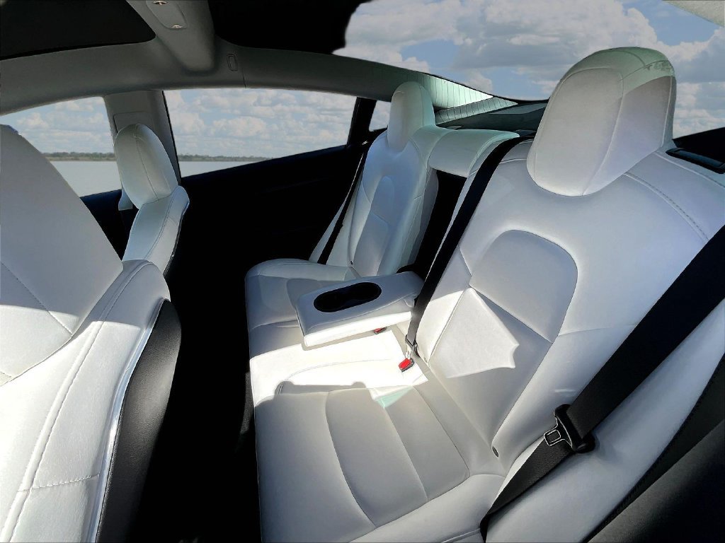 Used 2022 Tesla Model 3 Long Range AWD/4WD image 22