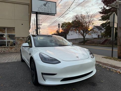Used 2022 Tesla Model 3 Long Range image 1