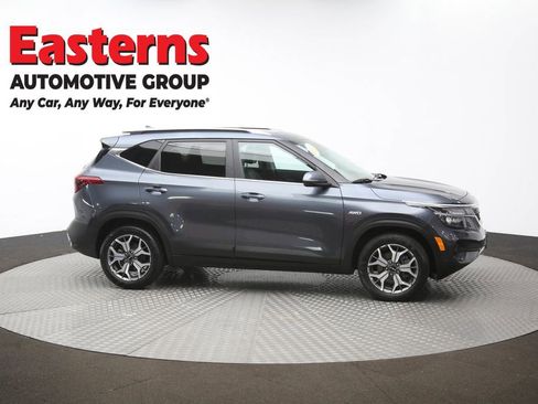 Used 2023 Kia Seltos EX AWD/4WD image 47