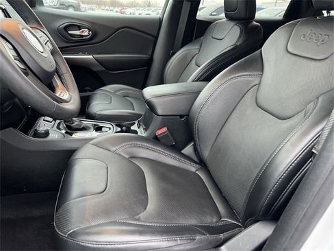 Used 2022 Jeep Cherokee Limited image 13