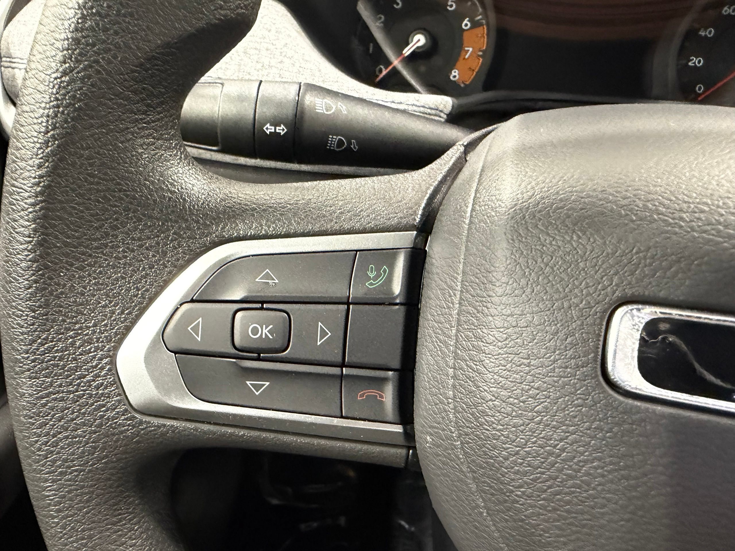 Used 2025 Jeep Compass Sport AWD/4WD image 35