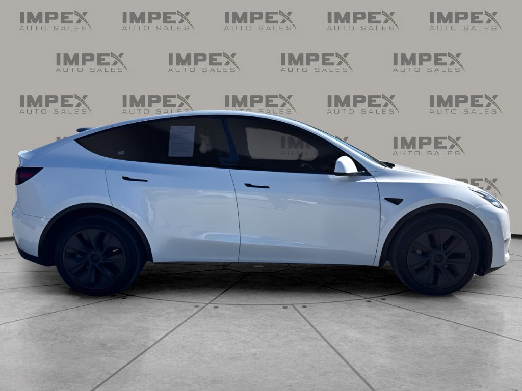 Used 2025 Tesla Model Y Long Range AWD/4WD image 6