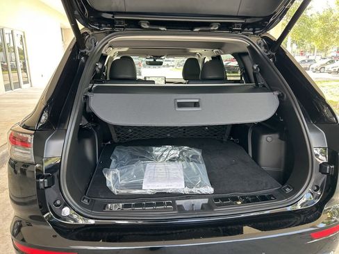 New 2025 Mitsubishi Outlander SE image 33