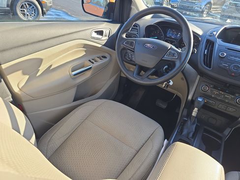 Used 2017 Ford Escape SE image 13