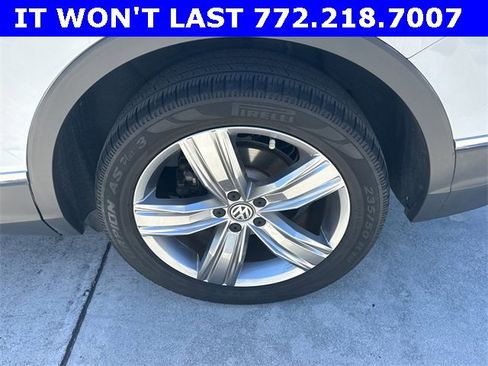 Certified 2021 Volkswagen Tiguan SEL image 20