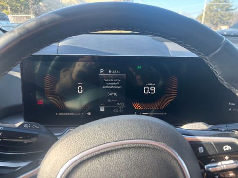 Used 2024 Kia Sorento S image 38