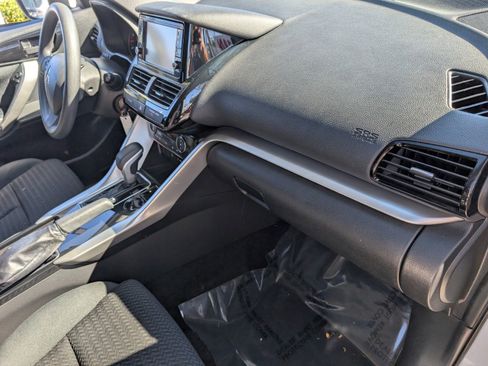 Used 2022 Mitsubishi Eclipse Cross ES image 14