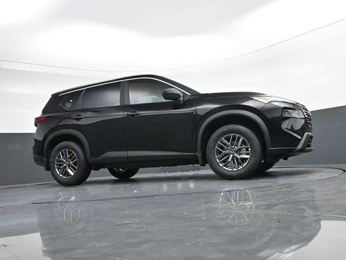 Certified 2026 Nissan Rogue S image 29