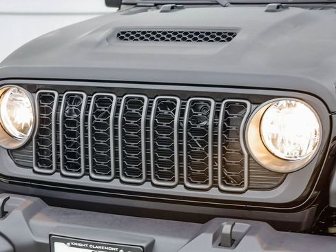 New 2026 Jeep Gladiator Sport image 6