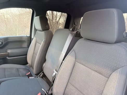 Used 2019 GMC Sierra 1500 SLE w/ SLE Value Package image 13