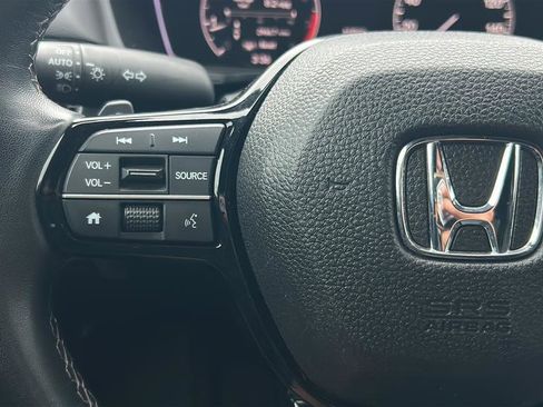 Used 2025 Honda Civic Sport image 25