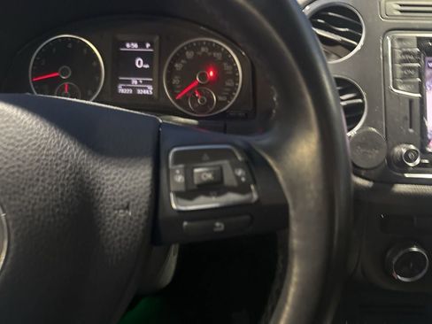 Used 2018 Volkswagen Tiguan Limited image 17