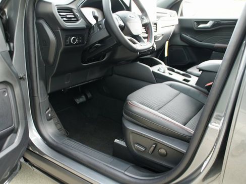 New 2026 Ford Escape ST-Line w/ Tech Pack #1 image 15