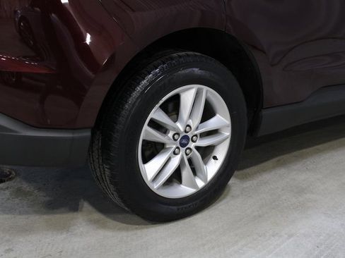 Used 2017 Ford Edge SEL w/ Equipment Group 201A image 27