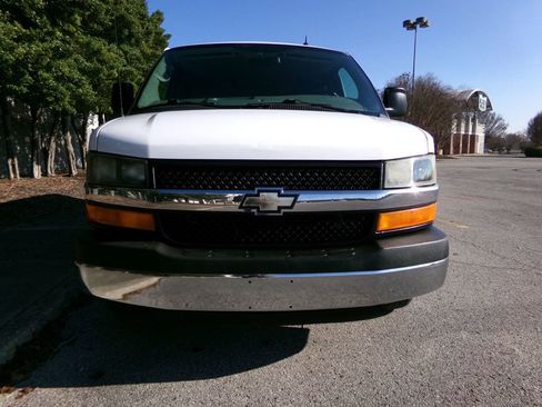 Used 2013 Chevrolet Express 3500 LT w/ LT Preferred Equipment Group image 3