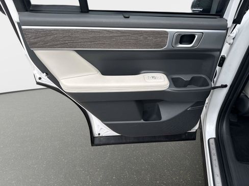 Used 2024 Hyundai Santa Fe Calligraphy image 11