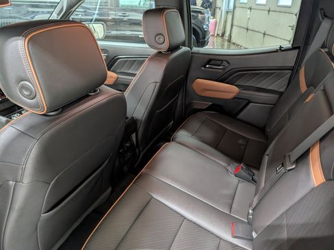 Used 2023 GMC Canyon AT4 image 16