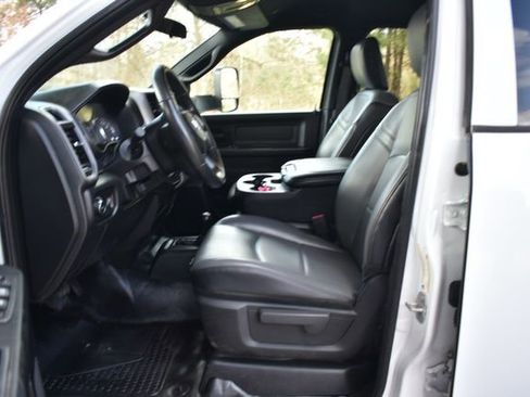 Used 2021 RAM 2500 Tradesman w/ Chrome Appearance Group image 10