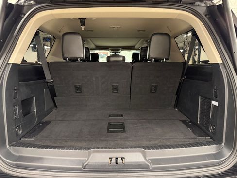 Used 2020 Ford Expedition Max Platinum RWD image 30