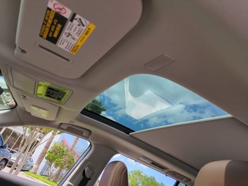 Used 2025 Toyota Grand Highlander AWD image 15
