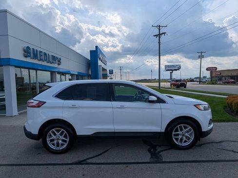 Used 2024 Ford Edge SEL AWD/4WD image 2