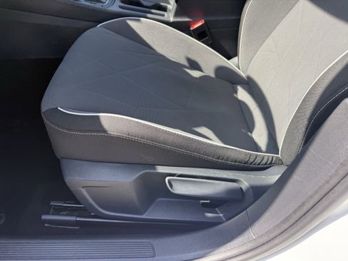 Used 2025 Volkswagen Jetta Sport FWD image 27