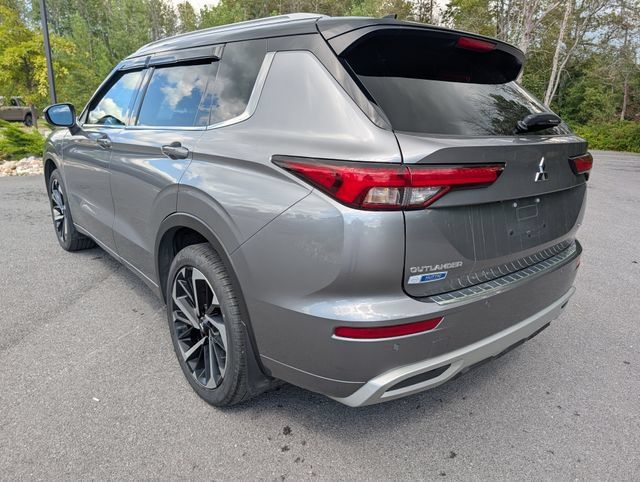 Used 2023 Mitsubishi Outlander SEL AWD/4WD image 7