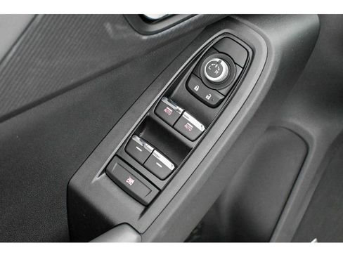 New 2025 Subaru Crosstrek 2.5i Limited w/ Crosstrek Mirror Package image 15