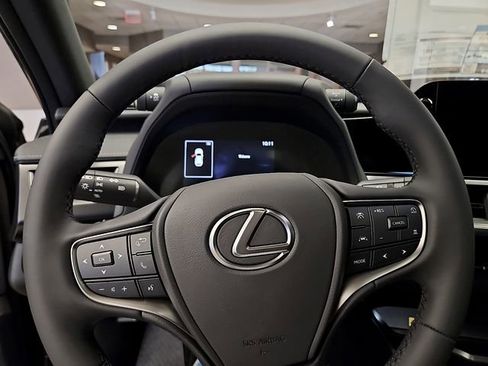 New 2026 Lexus UX 300h FWD image 16