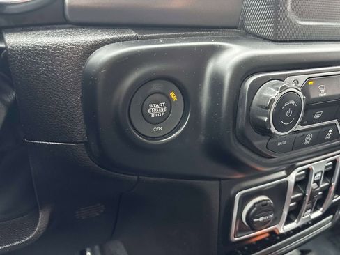 Used 2023 Jeep Gladiator Sport image 27