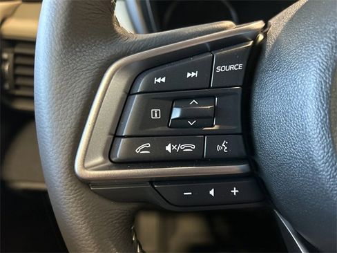 Used 2025 Subaru Outback Premium image 12