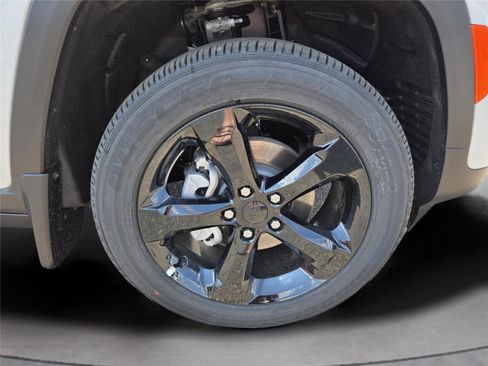 New 2025 Jeep Grand Cherokee Altitude image 69