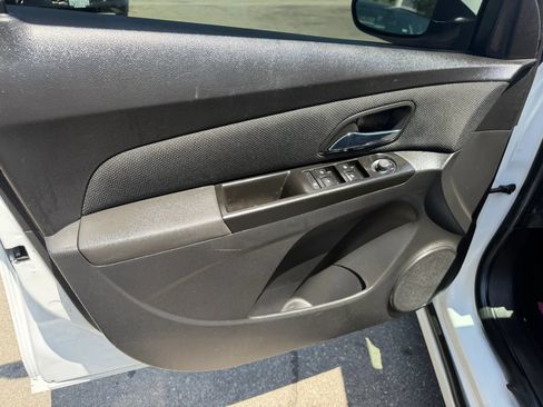 Used 2014 Chevrolet Cruze LT FWD image 20