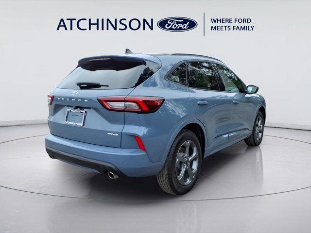 Certified 2024 Ford Escape ST-Line w/ Tech Pack #1 AWD/4WD image 5
