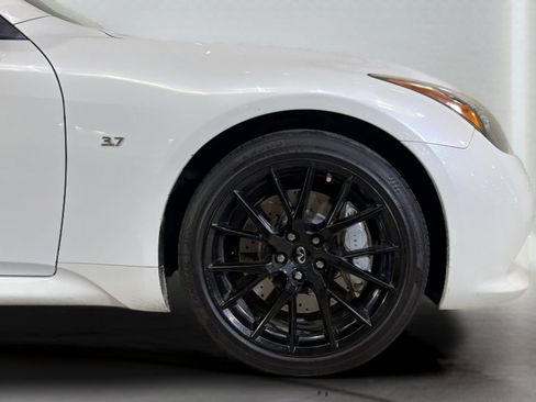 Used 2015 INFINITI Q60 Sport Limited RWD image 34