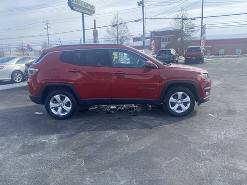 Used 2021 Jeep Compass Latitude w/ Sun and Sound Group image 4