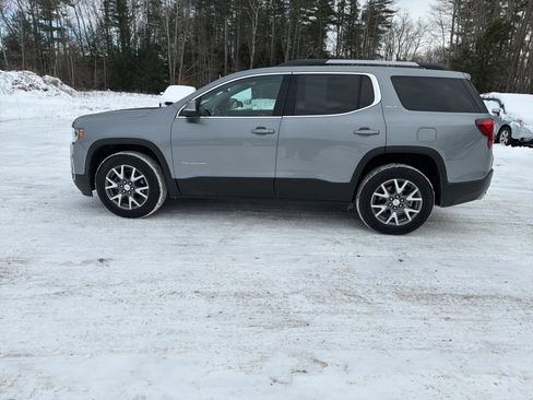 Used 2023 GMC Acadia SLT image 4